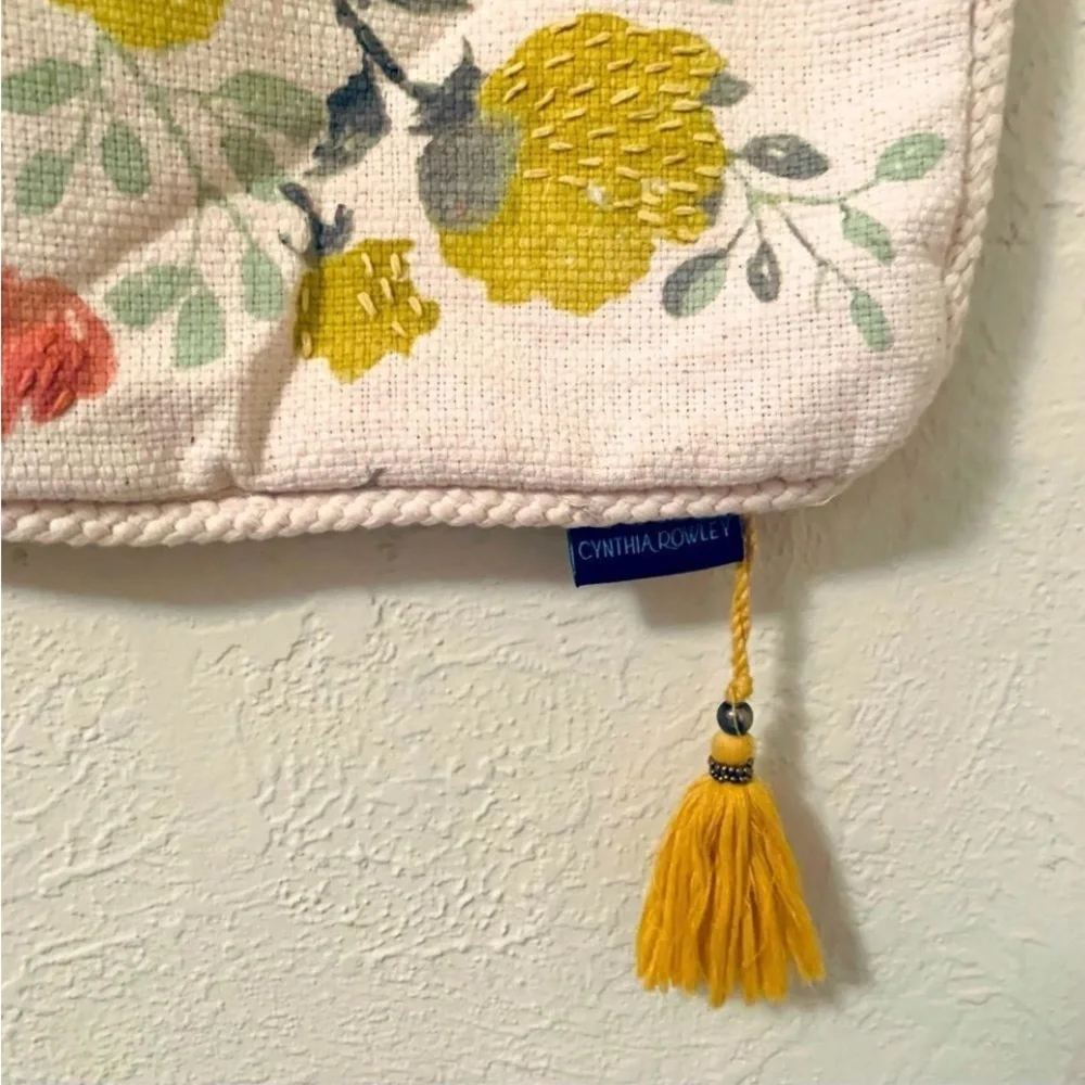 Cynthia Rowley Cotton Floral Pillow Sham W/Tassel 
Love on flip side - Picture 13 of 16